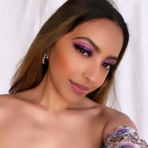 Meet your Posher, Nayeli